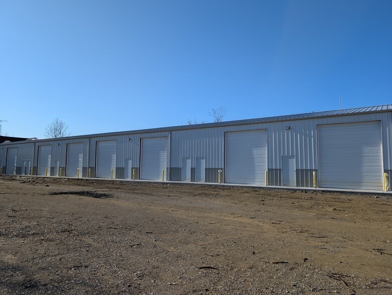 More Photos Of 7050 S FM 730, Azle Warehouse For Lease