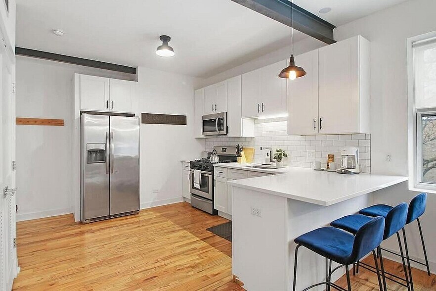 More Photos Of 1831 S Racine Ave, Chicago Apartments For Sale