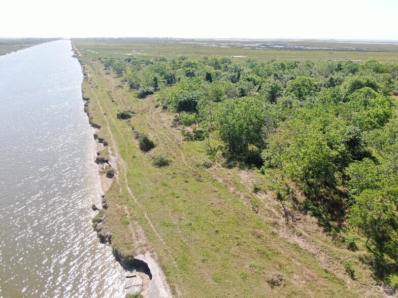 More Photos Of 0 South Redfish dr, Hitchcock Land For Sale