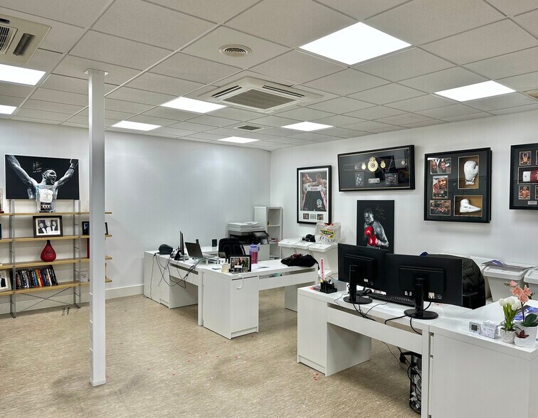 More Photos Of 1 Queen Elizabeth Av, Glasgow Office Residential For Lease