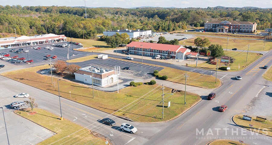More Photos Of 218 Haynes St, Talladega Fast Food For Sale