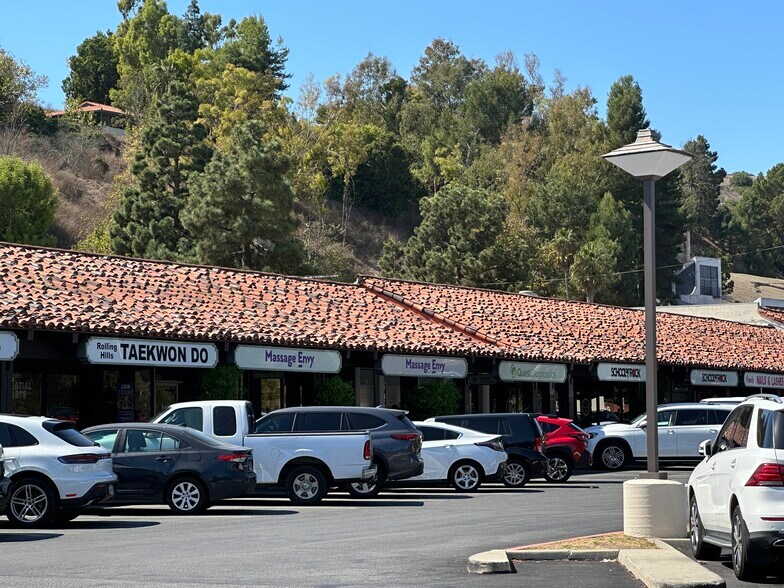 More Photos Of 811-897 Silver Spur Rd, Rolling Hills Estates Unknown For Lease