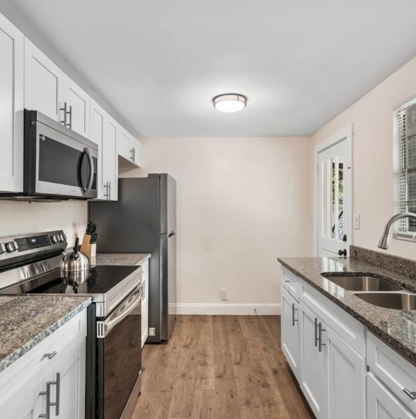 More Photos Of , Tampa Multifamily For Sale