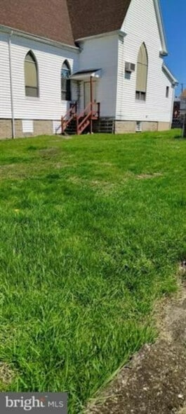 More Photos Of 120 W 4th St, Mount Carmel Religious Facility For Sale