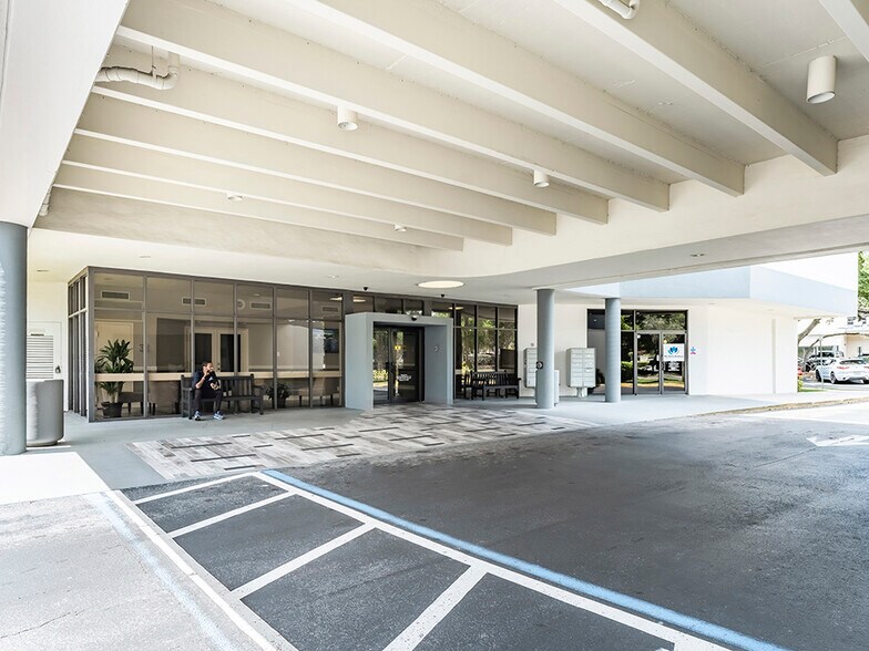 More Photos Of 7710 NW 71st Ct, Tamarac Medical For Lease