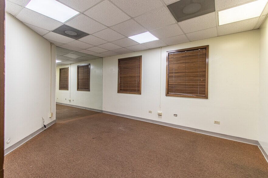 More Photos Of 398 Hart Street, Monroe Medical For Lease