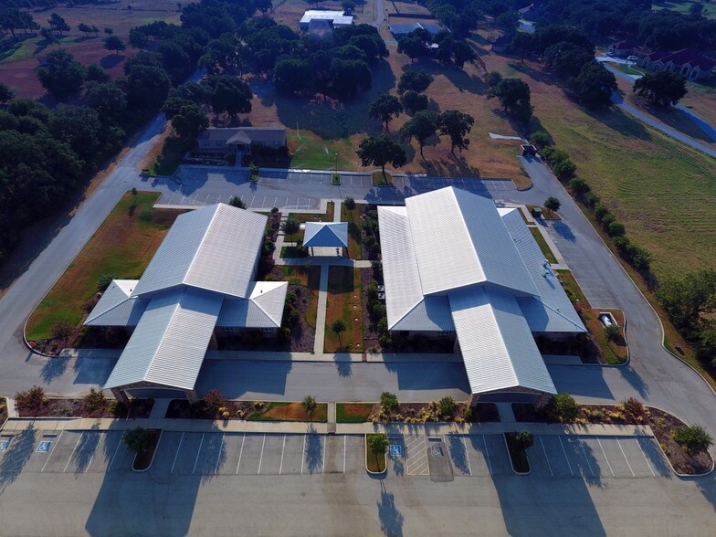 More Photos Of 601 Old Base Rd, Aurora Religious Facility For Sale