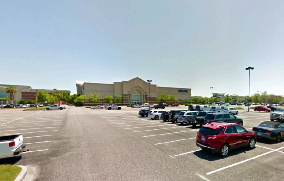 Primary Photo Of 1200 Coastal Grand Cir, Myrtle Beach Department Store For Lease