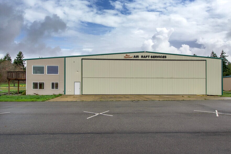 More Photos Of 191 Airport Rd, Port Townsend Airplane Hangar For Lease