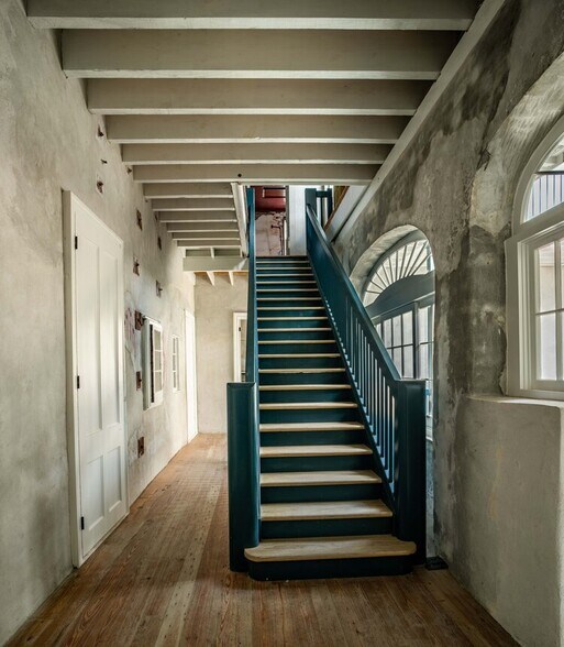More Photos Of 640 Royal St, New Orleans General Retail For Sale