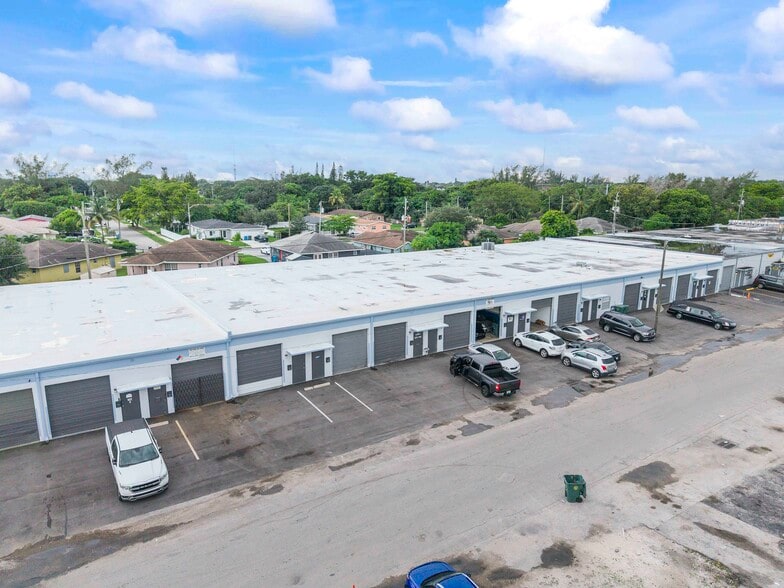 Primary Photo Of 1800-1838 NW 29th St, Oakland Park Warehouse For Lease