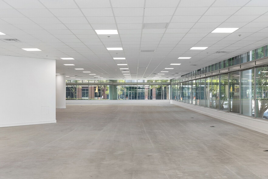 More Photos Of 333 E Main St, Louisville Office For Sale