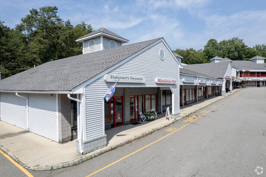 Primary Photo Of 915 Route 517, Hackettstown Storefront For Lease