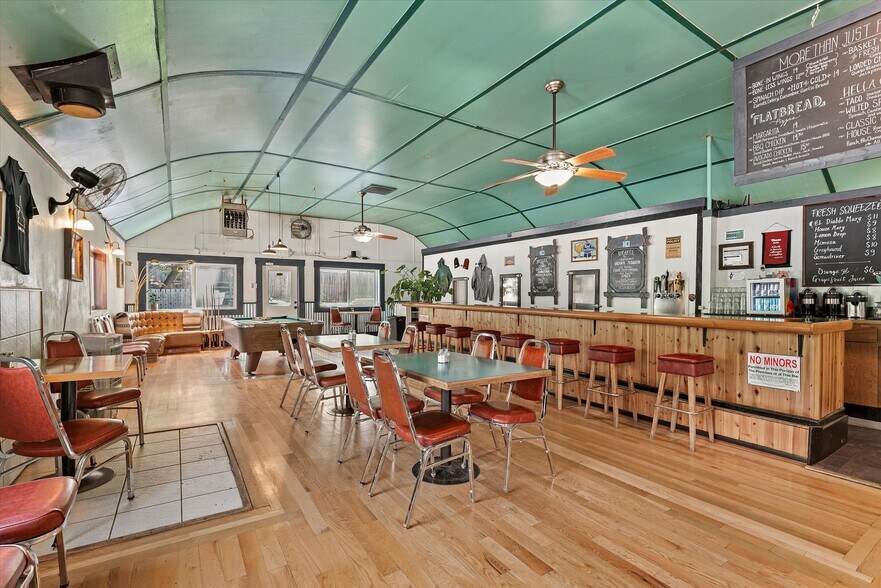 More Photos Of 53943 Highway 86, Halfway Restaurant For Sale