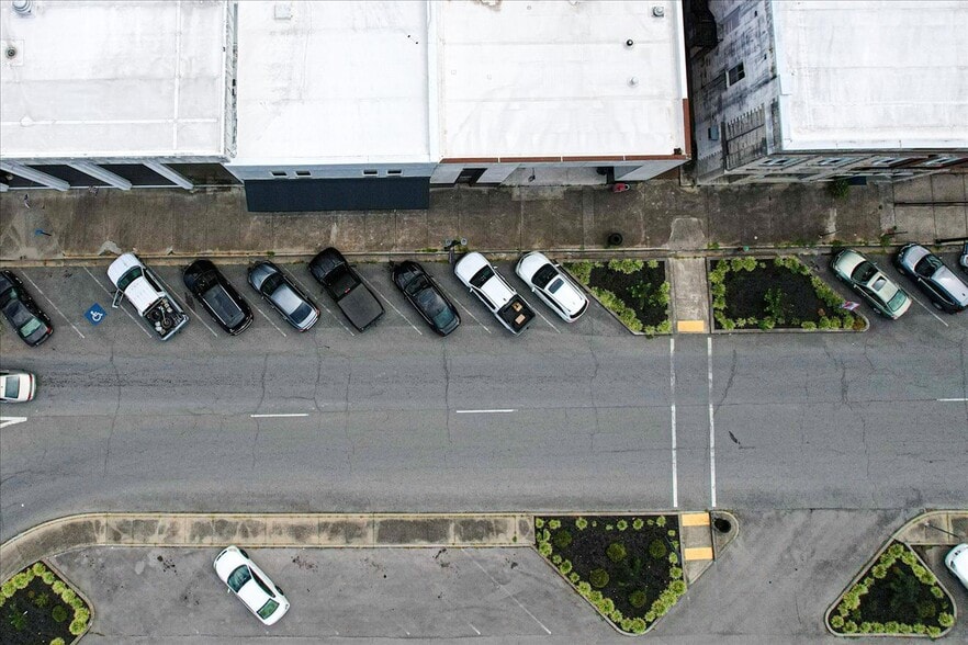 More Photos Of 111 W Commerce St, Lewisburg Bank For Sale