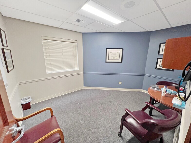 More Photos Of 26234-26238 Pacific Hwy S, Kent Medical For Sale