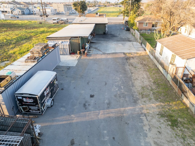 More Photos Of 17635 Arrow Blvd, Fontana Service For Sale