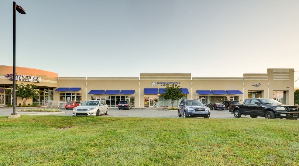 More Photos Of 2690 Madison St, Clarksville Storefront Retail Office For Lease