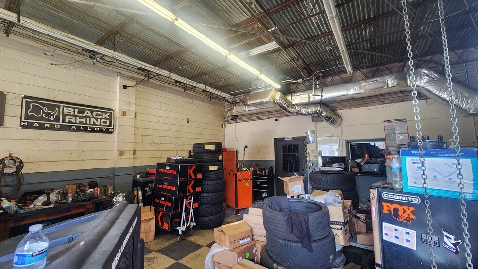 More Photos Of 2973 Phillips Hwy, Jacksonville Auto Repair For Sale