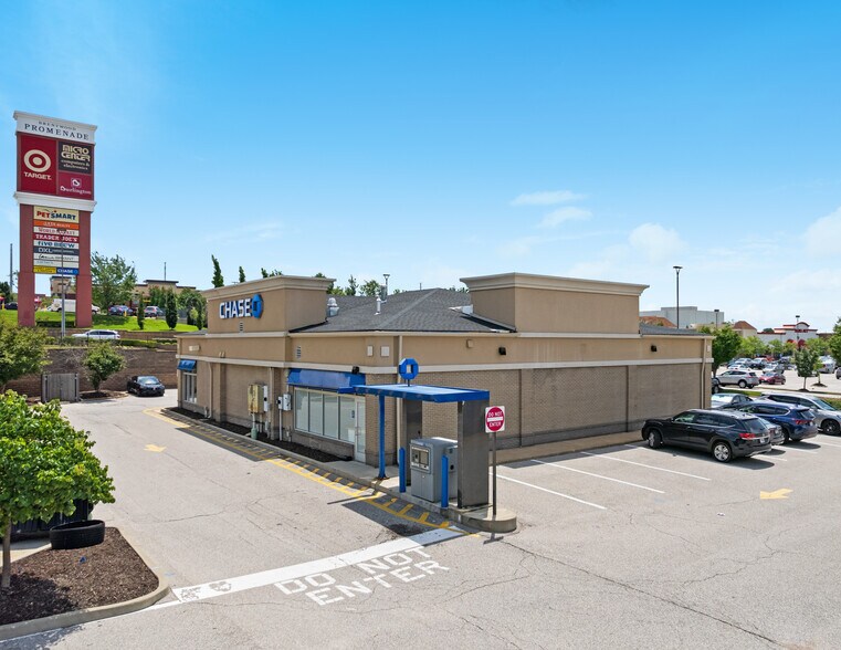 More Photos Of 1-5 Brentwood Promenade Ct, Brentwood Bank For Sale