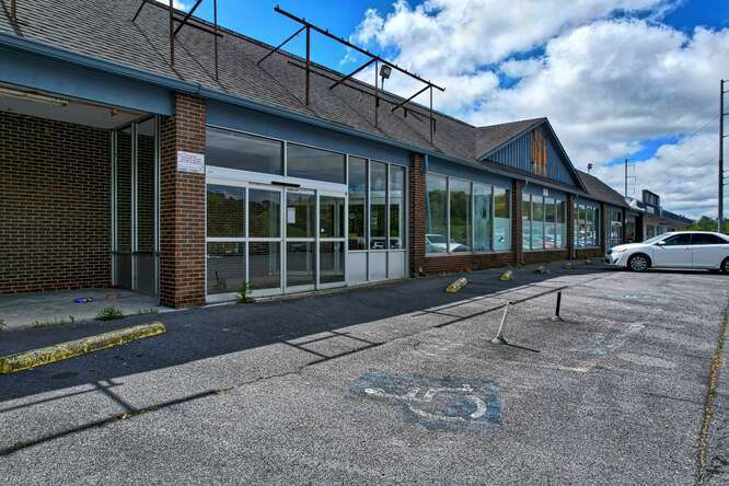 More Photos Of 200 Industrial Blvd, Ellijay General Retail For Sale