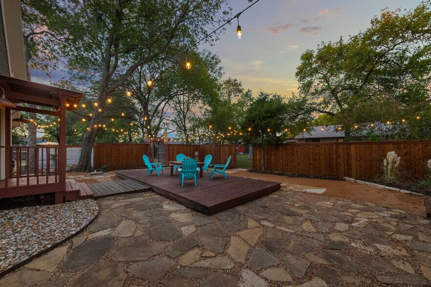 More Photos Of 139 Olive St, Keller Storefront Retail Office For Sale