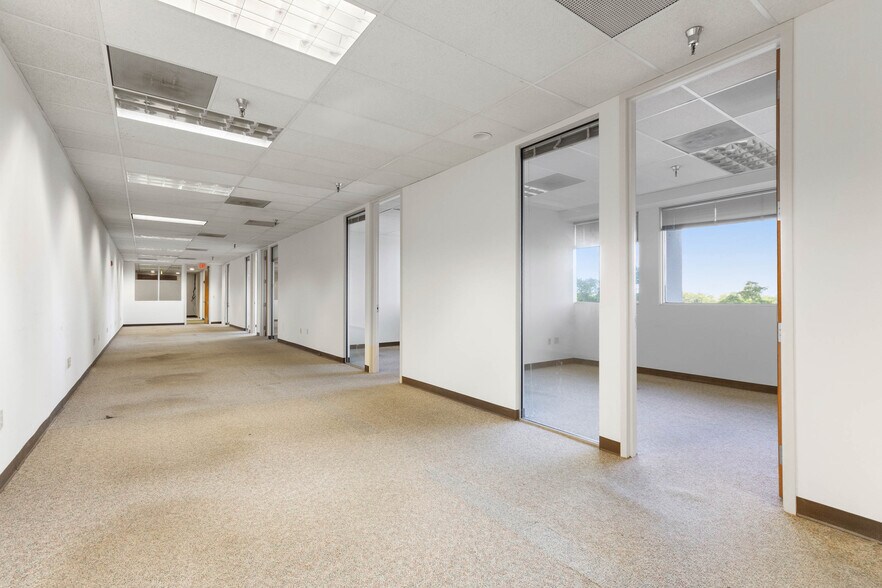 More Photos Of 2201 Lucien Way, Maitland Office For Lease