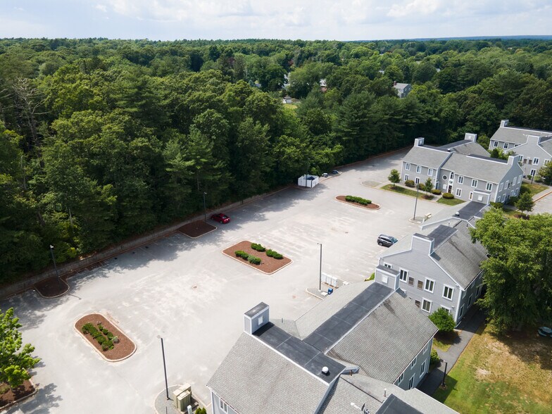 More Photos Of 78 Faunce Corner Mall Rd, North Dartmouth Medical For Sale