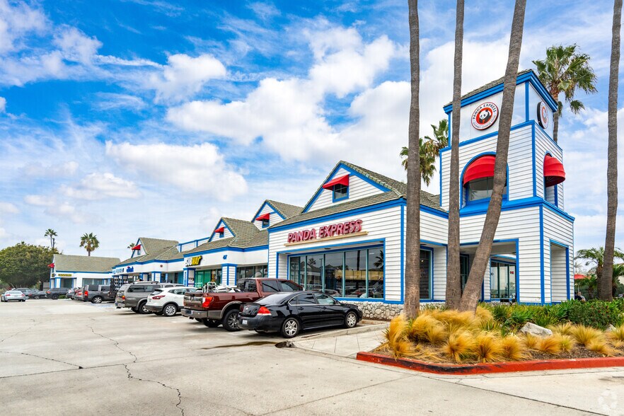 More Photos Of 401-413 N Pacific Coast Hwy, Redondo Beach Unknown For Lease