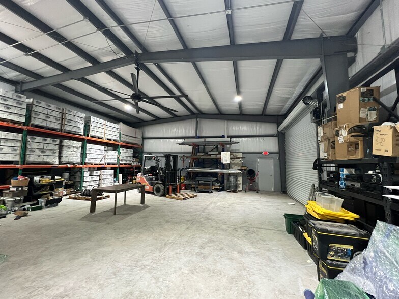 More Photos Of 2581 FL-60, Valrico Industrial For Lease