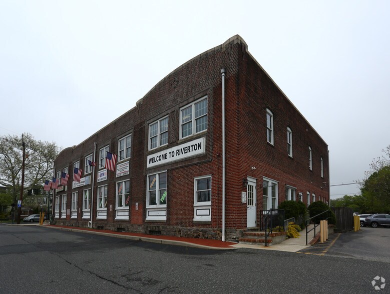 More Photos Of 600 Main St, Riverton Office For Sale