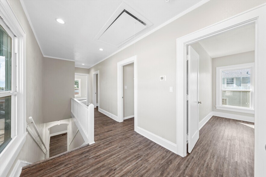 More Photos Of 1314 N 15th St, Waco General Retail For Sale
