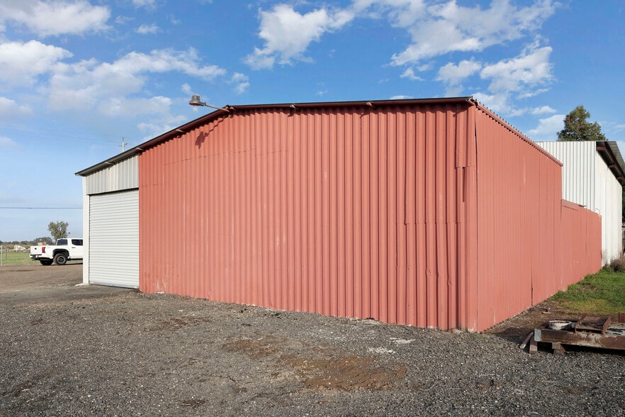 More Photos Of 10150 Mingo Rd, Galt Warehouse For Lease