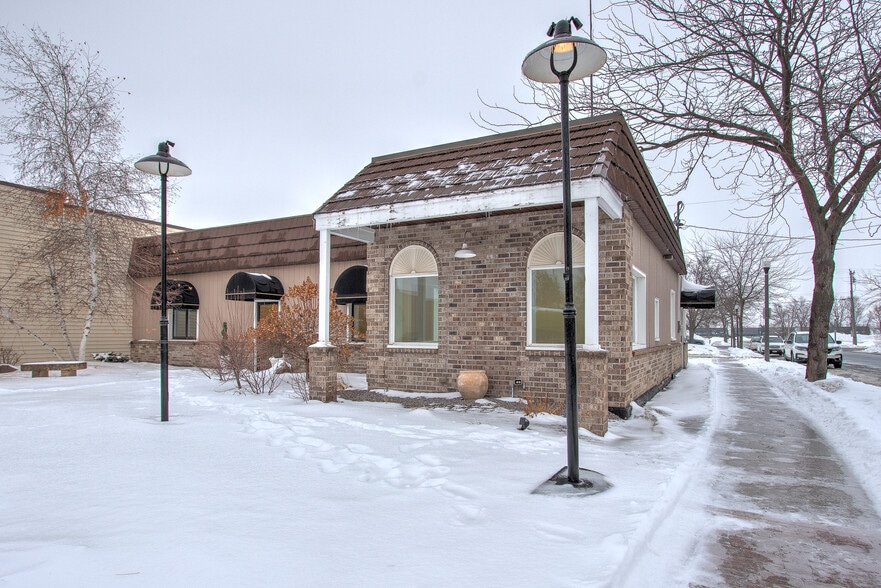 Primary Photo Of 244 Main St S, Cambridge Storefront Retail Office For Lease