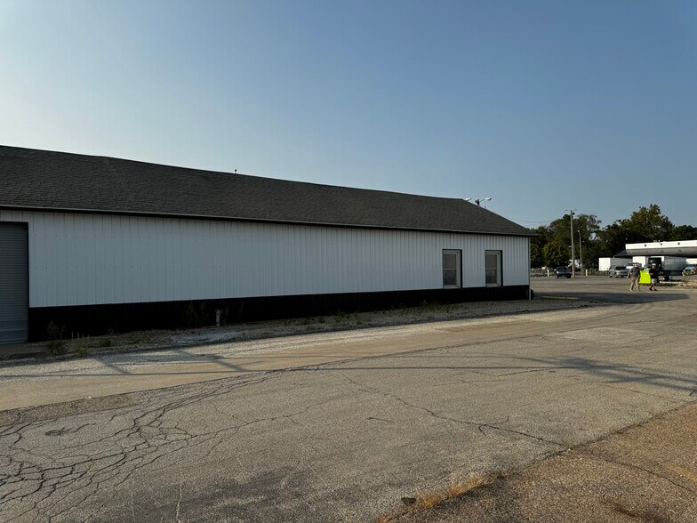 More Photos Of , Lincoln Industrial For Sale