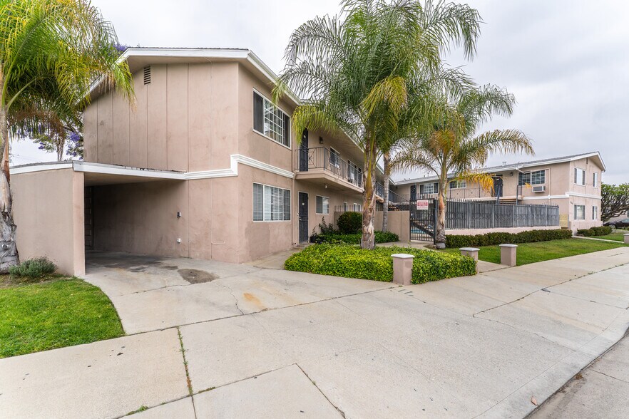 More Photos Of 5245 Via San Delarro St, Los Angeles Apartments For Sale