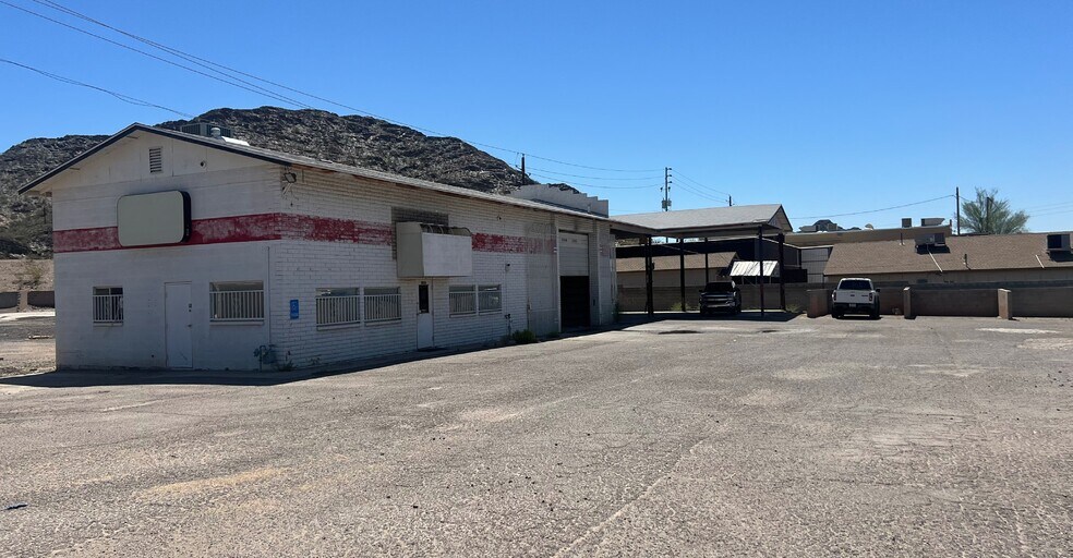 Primary Photo Of 11039 N Cave Creek Rd, Phoenix Contractor Storage Yard For Lease