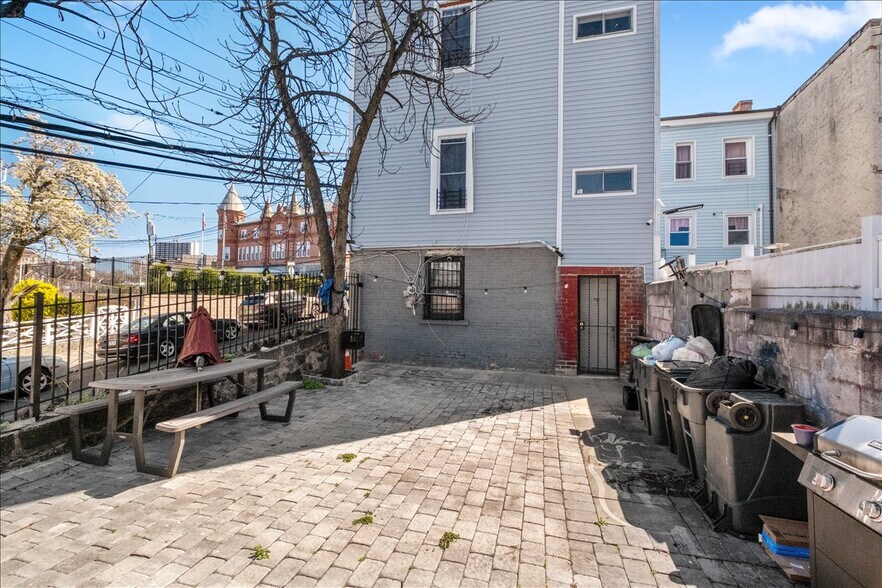 More Photos Of 97 Waverly St, Yonkers Apartments For Sale
