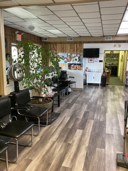 More Photos Of 130 E O'Hara St, Mc Donald Freestanding For Sale