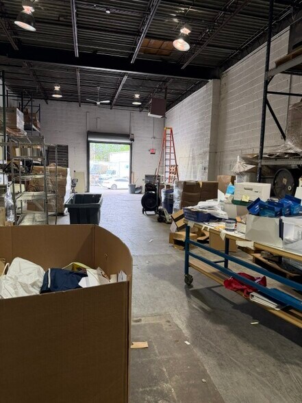 More Photos Of 13 Merry Ln, East Hanover Warehouse For Lease