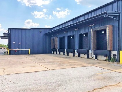 More Photos Of 419 E Robinson Ave, Springdale Manufacturing For Lease