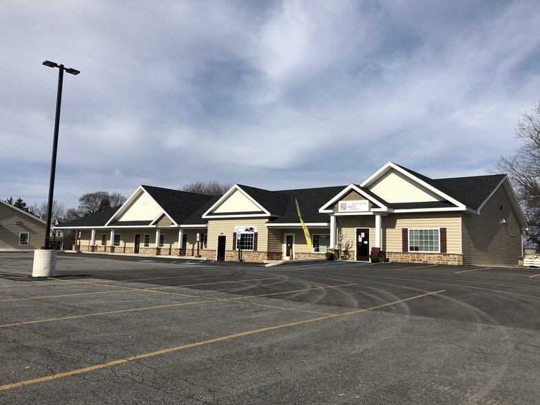 More Photos Of 198 nazareth pike, Bethlehem Freestanding For Lease