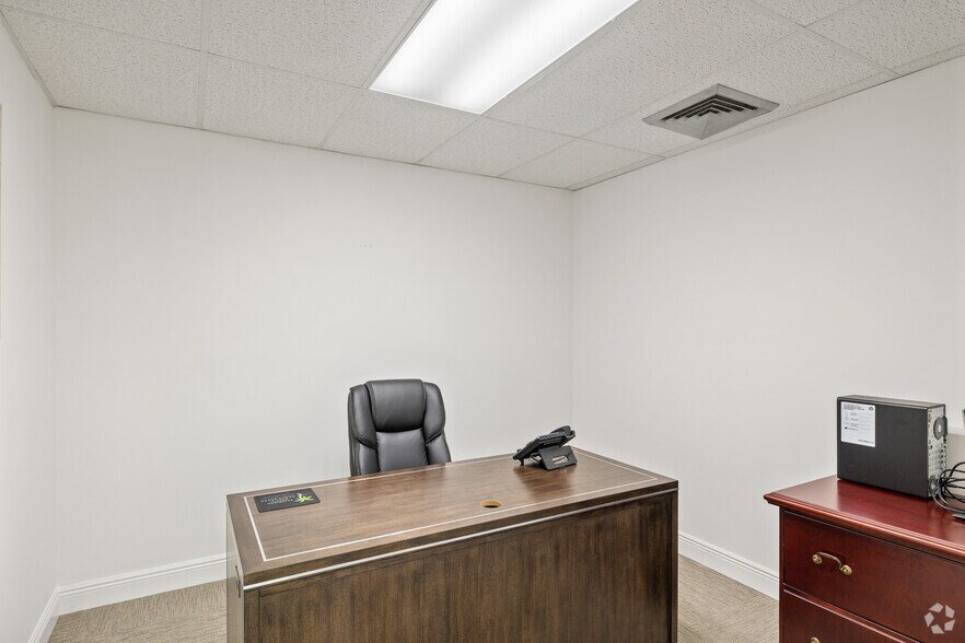 More Photos Of 4360 Northlake Blvd, Palm Beach Gardens Medical For Lease