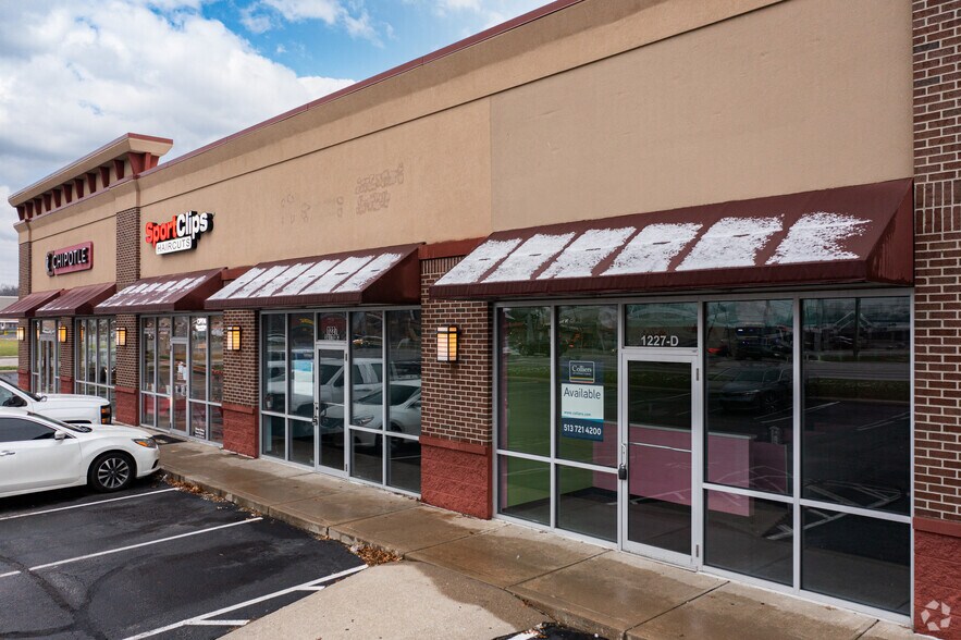 More Photos Of 1227 W Ohio Pike, Amelia Unknown For Lease