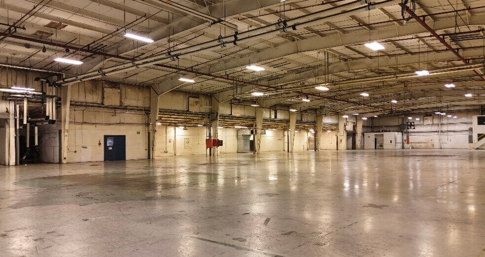 More Photos Of 3000 Kefauver Dr, Milan Manufacturing For Lease