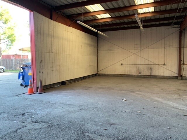 More Photos Of 1345 E Francisco Blvd, San Rafael Service For Lease