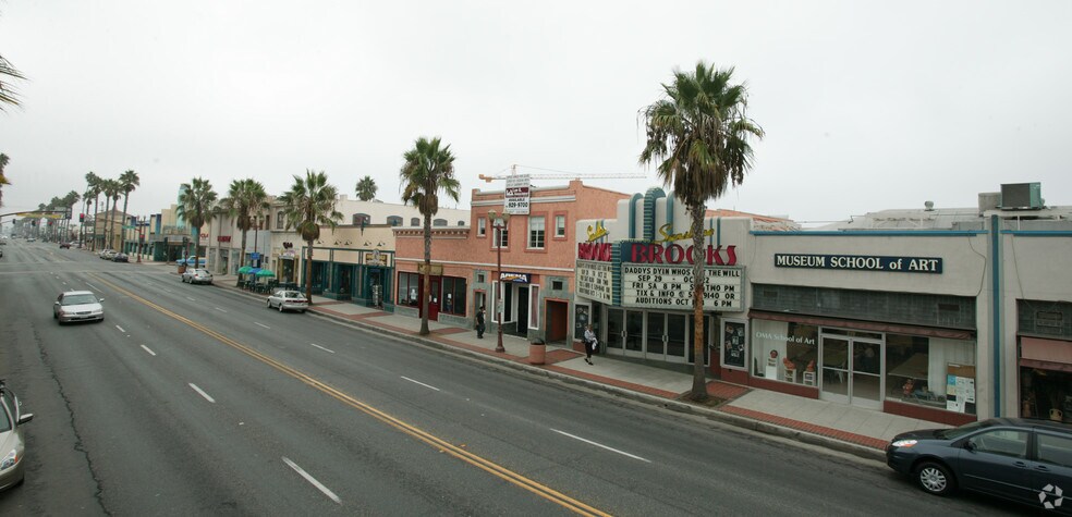 More Photos Of 207 N Coast Hwy, Oceanside Storefront Retail Office For Lease