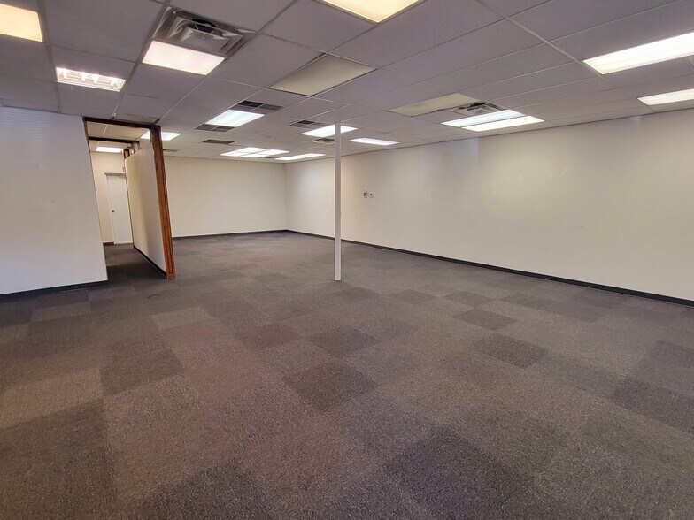 More Photos Of 32717-32925 1st Ave S, Federal Way Unknown For Lease