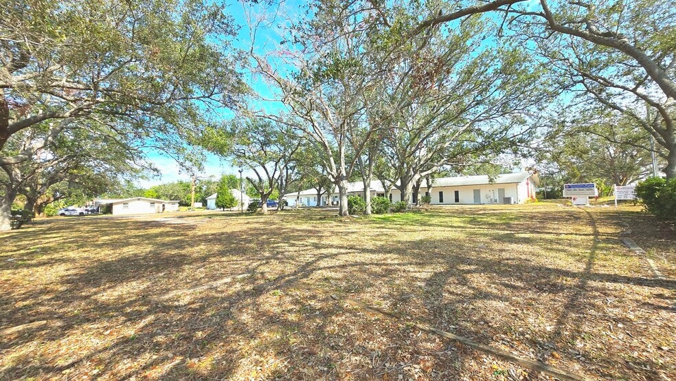 More Photos Of 1803 57th Ave W, Bradenton Religious Facility For Lease