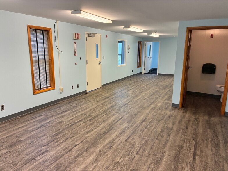 More Photos Of 6263 Taft Rd, Syracuse Warehouse For Lease